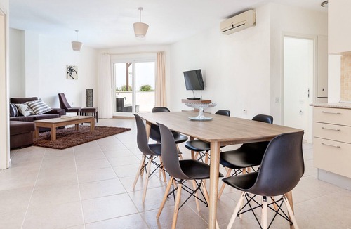 Bafra Apartment | Octopool with Private Pool