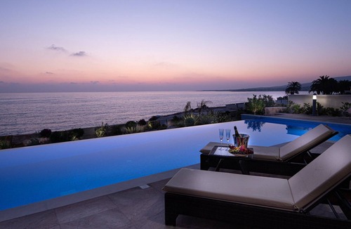 Kissonerga Villa | Olymp Villa B 3-bedroom Sea-Front Villa