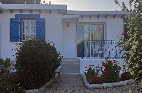 Kyrenia District House | One bedroom Bungalow with pool and mountain views
