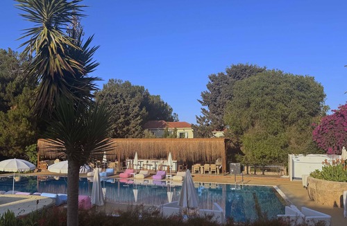 Kyrenia District House | One bedroom Bungalow with pool and mountain views