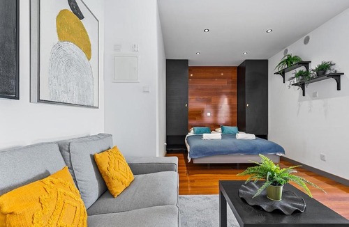 Paphos Apartment | Orange Tree Studio