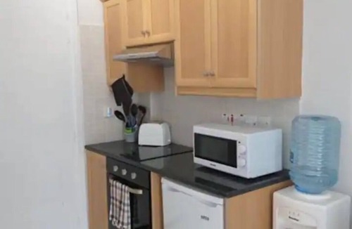 Peyia Town Apartment | Panoramic Holidays - Deluxe 4 - Apartment with Outdoor Jacuzzi - Sea View