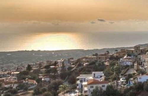 Peyia Town Apartment | Panoramic Holidays - Deluxe 6 - Apartment with Outdoor Jacuzzi - Sea View