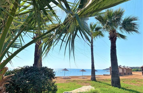 Bafra Apartment | Peaceful Oasis by the Beach