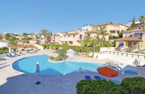 Tala House | Pegeia Sun - 2 bed house with large communal pool - family friendly