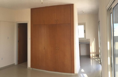 Tersefanou Condo | Penthouse studio with sea view near the airport