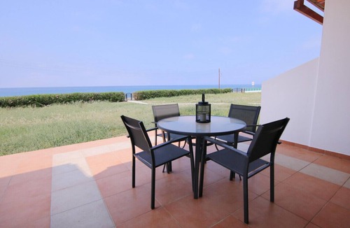 Ayia Marina Chrysochous Villa | Phaedrus Living: Beachfront Villa Merenda
