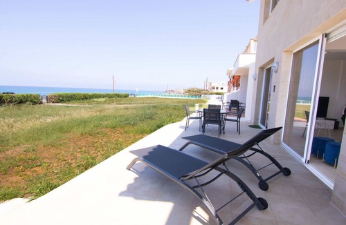 Ayia Marina Chrysochous Villa | Phaedrus Living: Beachfront Villa Thalassa