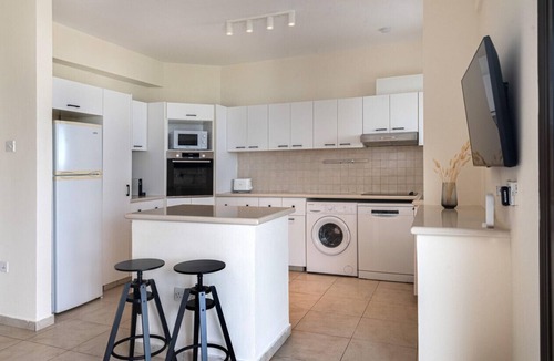Old Town Apartment | Phaedrus Living: Paphos Old Town Seaview Flat