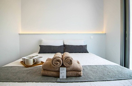 Paphos Apartment | Phaedrus Living Seaside Executive Flat Harbour 208