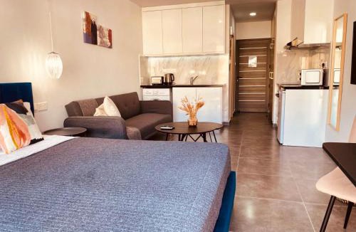 Paphos Apartment | Phaedrus Living: Seaside Luxury Flat Athina 118