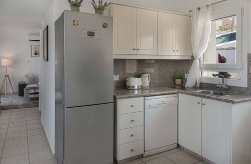 Chlorakas Apartment | Phaedrus Living: Seaview Hilltop Maisonette