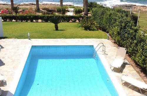 Kissonerga Villa | Platzia Beach Villas