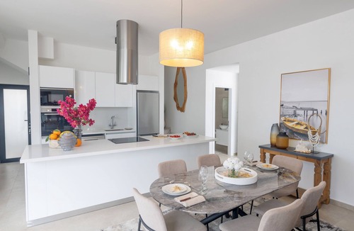 Pernera Cottage | Protaras Aqua Pearl Villa AQ01 - a villa that sleeps 9 guests in 4 bedrooms