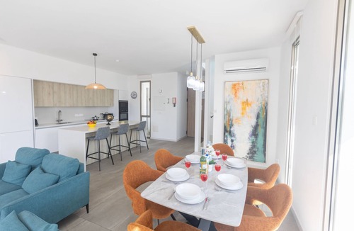 Kapparis Cottage | Protaras Azure Villa AZV16 - sleeps 7 guests in 3 bedrooms