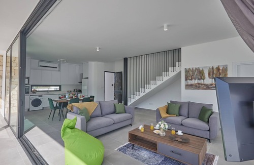 Protaras Cottage | Protaras Elite Pearl Villa EP3C - a villa that sleeps 6 guests in 3 bedrooms