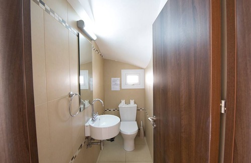 Pernera Villa | Protaras Holiday Villa CL19 - a villa that sleeps 7 guests in 3 bedrooms