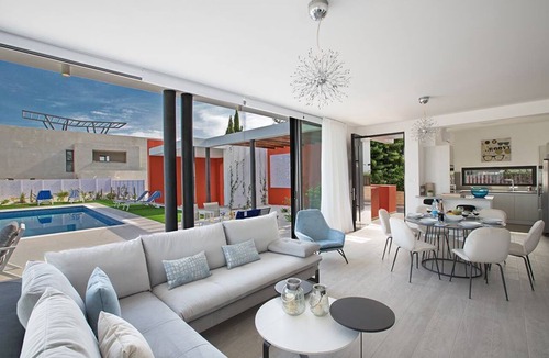 Protaras Villa | Protaras Holiday Villa CR5 - a villa that sleeps 6 guests in 3 bedrooms