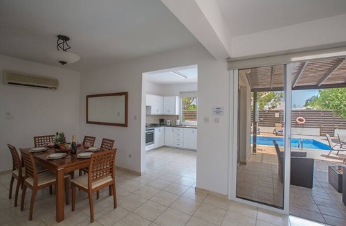 Pernera Cottage | Protaras Mandali Villa MA14 - a villa that sleeps 6 guests in 3 bedrooms