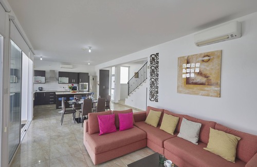 Kapparis Cottage | Protaras Pearl Villa PE18 - a villa that sleeps 6 guests in 3 bedrooms