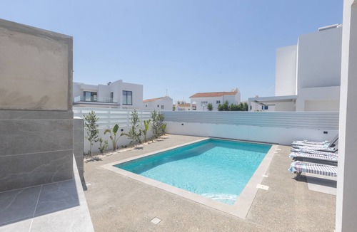 Pernera Cottage | Protaras Semeli Villa SE8 - sleeps 8 guests in 4 bedrooms
