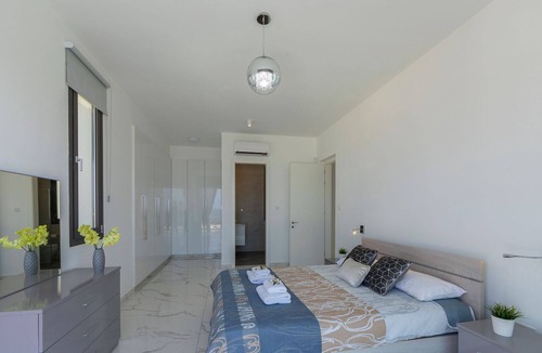 Paphos Villa | R 3033 Villa Evelyn WITH Barbecue, Sea view & Sauna.