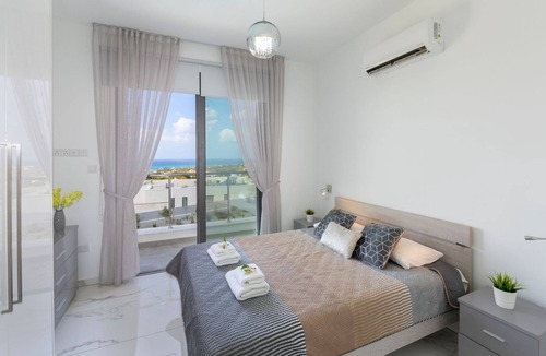 Paphos Villa | R 3033 Villa Evelyn WITH Barbecue, Sea view & Sauna.