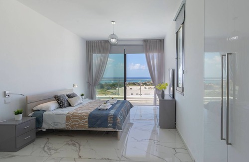 Paphos Villa | R 3033 Villa Evelyn WITH Barbecue, Sea view & Sauna.