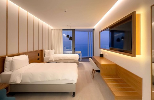 Oroklini Hotel | Radisson Beach Resort Larnaca