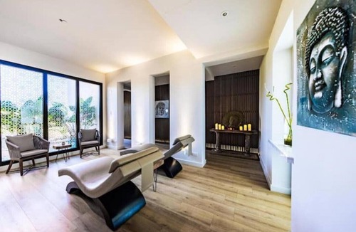 Bafra Apartment | Relaxing Beachfront Apartment