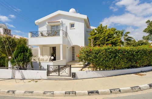 Ayia Napa Villa | Rent Your Dream Ayia Napa Holiday Villa and Look Forward to Relaxing Beside Your Private Pool