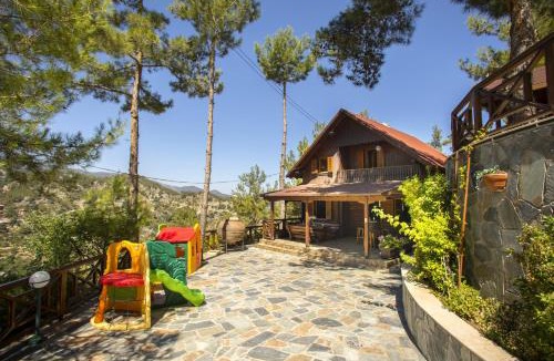 Spilia Ski Chalet | Ricky Chalet Near Troodos