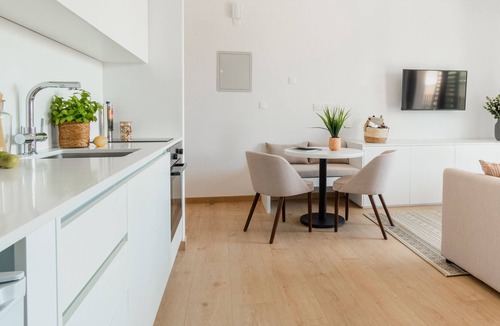 Historical Center Apartment | Sanders Armonta - Cute Studio w/ Balcony
