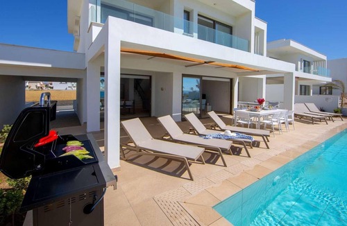 Softades Villa | Sauna, gym, fantastic sea views