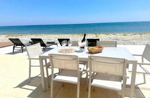 Pervolia Villa | Sayers Beachfront Villa