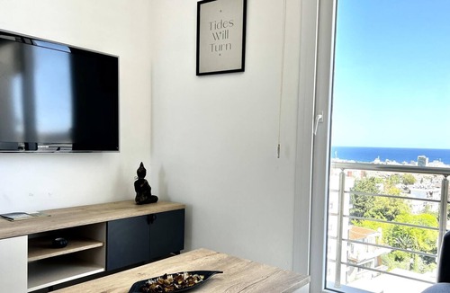Kyrenia Apartment | Sea View Flat 10 min to Beach in Kyrenia