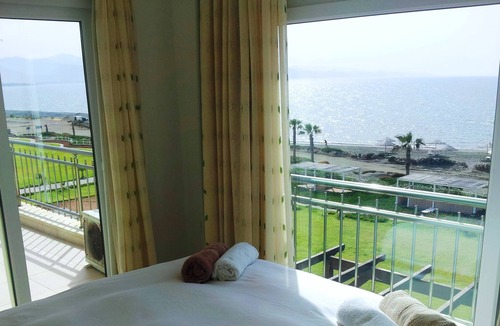 Ghaziveran Apartment | Seafront penthouse apartment in award winning Aphrodite Beachfront Village