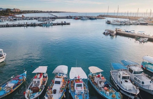 Maroni House | Seaside luxury stays, Modern pod homes. Wake up by the sea!