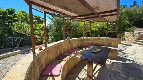 Tala Apartment | Secluded Garden Studio