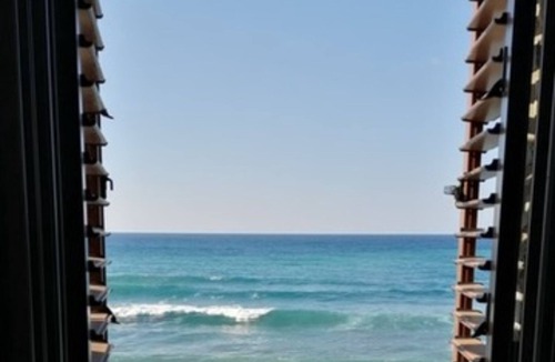 Pomos House | Shambala Beach House - Where Mountains Meet the Sea