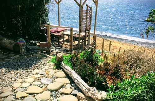 Pomos House | Shambala Beach House - Where Mountains Meet the Sea