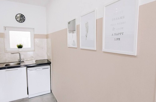 Larnaca Apartment | Shelter next to the beach