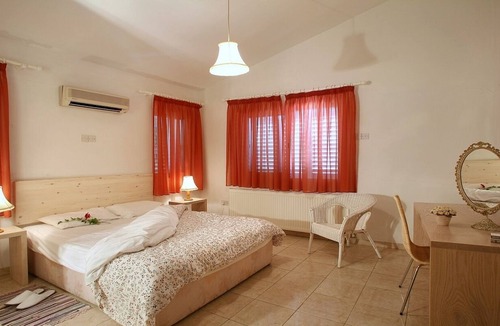 Miliou Villa | Single Storey Villa, Private Pool, Hot Tub set in the Leafy Miliou Valley amongst the Citrus Groves!