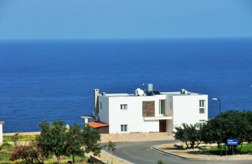Esentepe Villa | Spacious Family Villa with Infinity Pool & Superb Sea-views whilst Lying in Bed