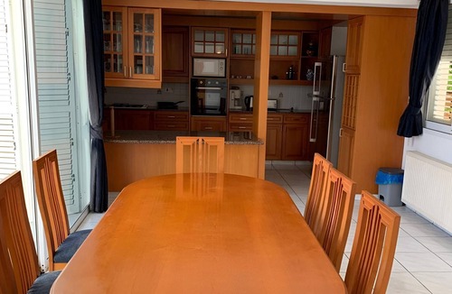 Peyia Town Villa | Spacious & Private 6 bed villa close to Peyia - 5bed villa + 1bed granny annex