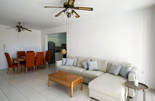 Koloni Apartment | STAY Anthea Gardens- Calm Living