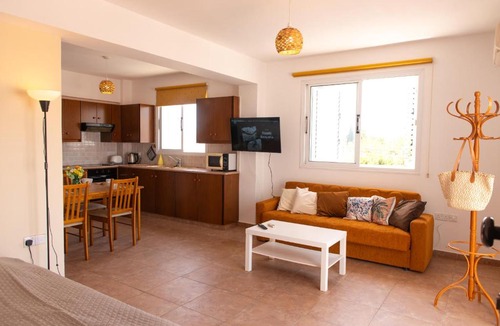 Kapparis Apartment | STAY Kali Sun Apartment