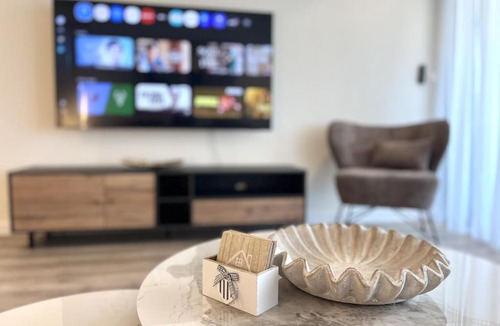 Vasa Koilaniou Apartment | STAY Sunset Gardens Apartment