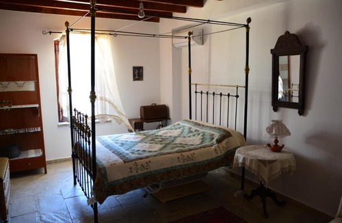 Tsada House | Stone House