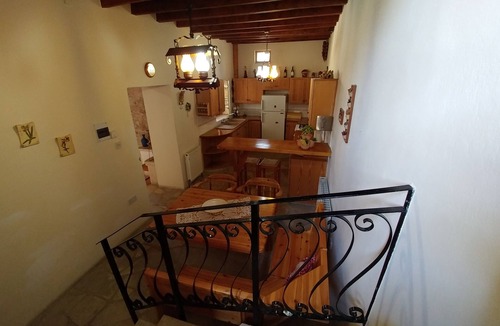 Omodos Villa | Stou Kir Yianni Stone Villa